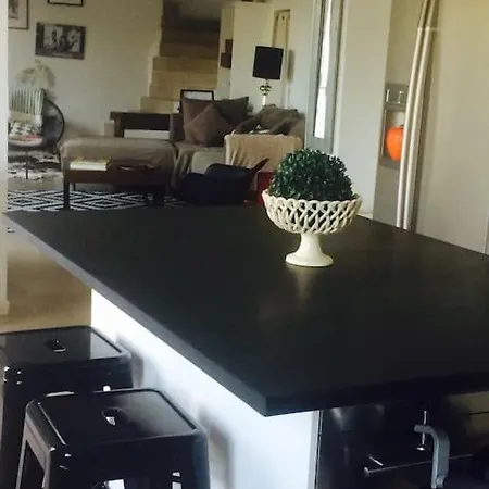 Maison 4/5 Pers Vue Imprenable A 10 Min D'avignon Ferienhaus *